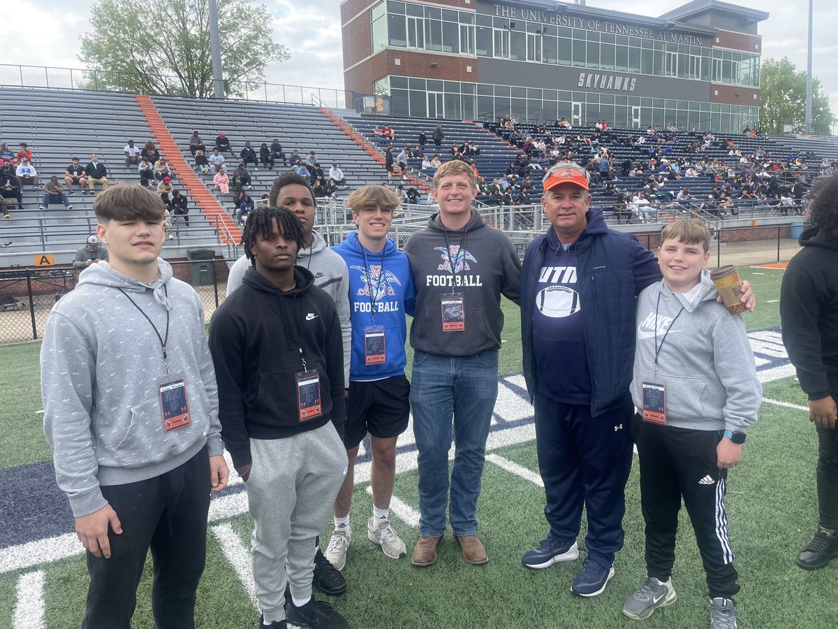 Had a great time at <a href="/UTM_FOOTBALL/">UT Martin Football</a>! Thank you for the invite! <a href="/CoachKBannon/">Kevin Bannon</a> <a href="/CoachStoutUTM/">Coach Stout 🏈</a> <a href="/Coach_JSimpson/">Jason Simpson</a> <a href="/FBCoach_P/">Jerry Partridge</a> <a href="/CoachEdge11/">CoachEdge11</a> <a href="/ApolloEaglesFo1/">🏈ApolloEaglesFootball🏈</a>