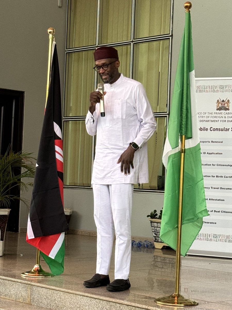 KenyaHC_Nigeria's tweet photo. 2/2. In continued engagement with Kenyans in Nigeria, today the Mission held a get-together for Kenyans in Abuja, at the Chancery. This was a culmination of a successful 4-day Mobile Consular Service exercise conducted in Lagos &amp; Abuja. https://t.co/oCLEtgbd1r