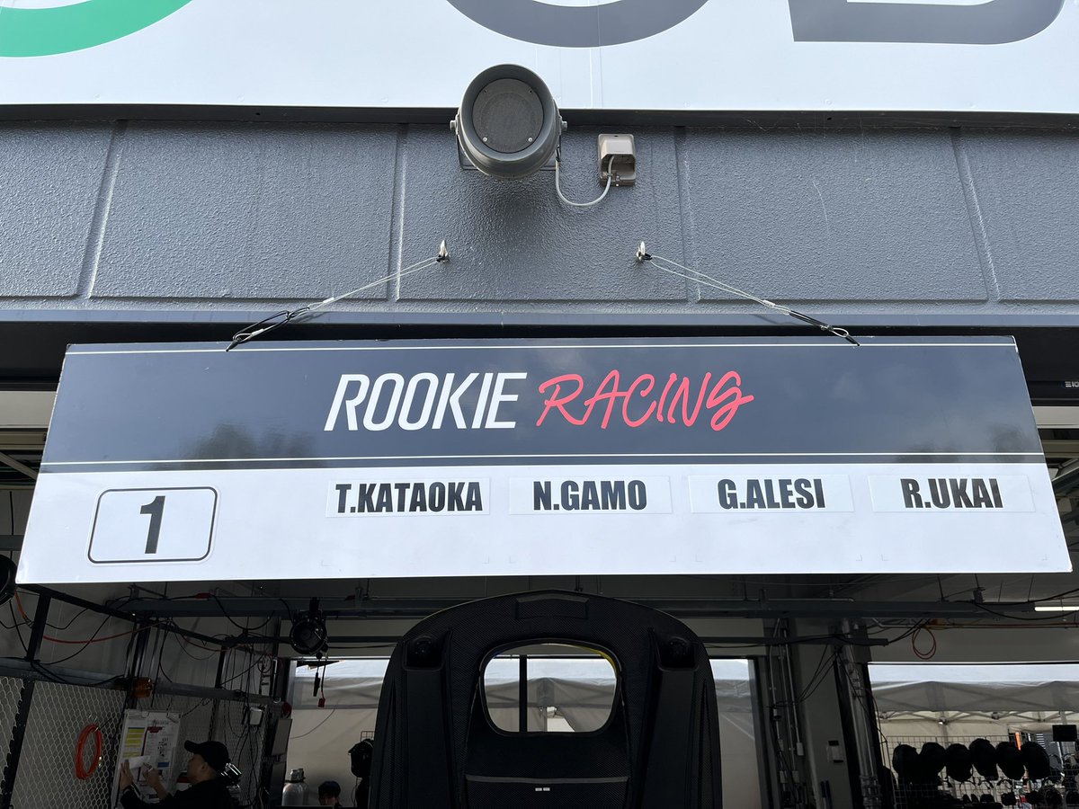 ROOKIE_Racing_ tweet picture