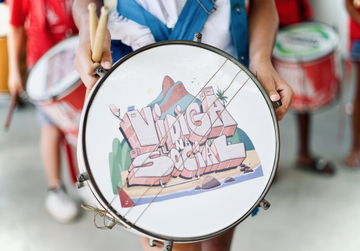 negblack's tweet photo. Nos unimos ao T.T. Burger para um MuTTirão cultural para as 50 crianças e adolescentes que são beneficiadas pelo projeto #vidiganasocial.
Obrigado #ttburger, #protest, @usereserva, @iFood por nos darem #CartaPreta.
#CartaPreta #MuTTirao #VidigaNaSocial https://t.co/gm3A5Dk5js