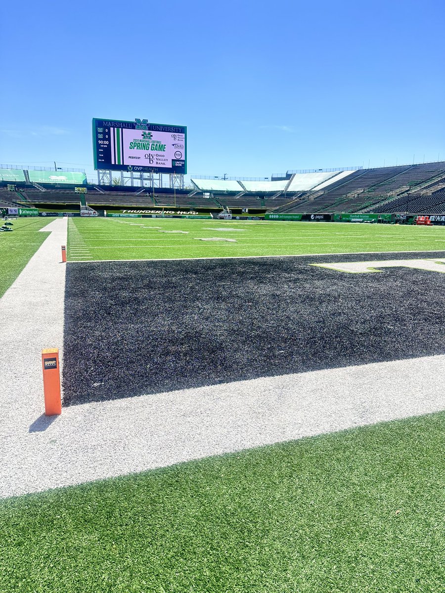 BJAlexander_7's tweet photo. Had a great day at @HerdFB Spring Game.  Was great meeting all coaching and staff! @_CoachBaker2 @CoachJGalante @coach_semore @scbisonfootball @CoachVonMann @BoBeasley15 @TNSelect7V7 #GoHerd https://t.co/eNRlCrUriC