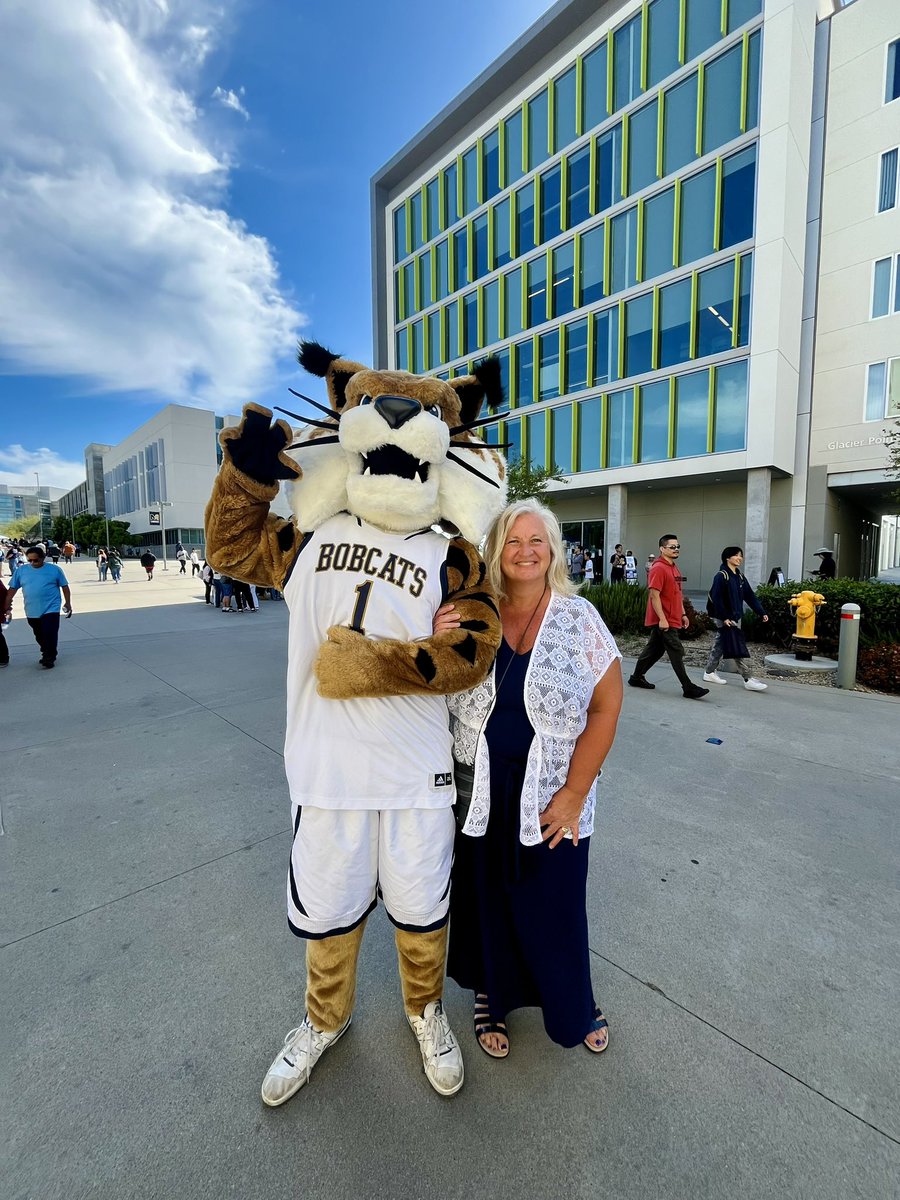 I had a blast working my first Bobcat Day @ucmerced . I met so many fantastic students and parents. Thank you to all of the members of the campus community that showed up to participate and share our collective Bobcat Pride today!! #StudentSuccess #Teamwork #GoBobcats 💙💛