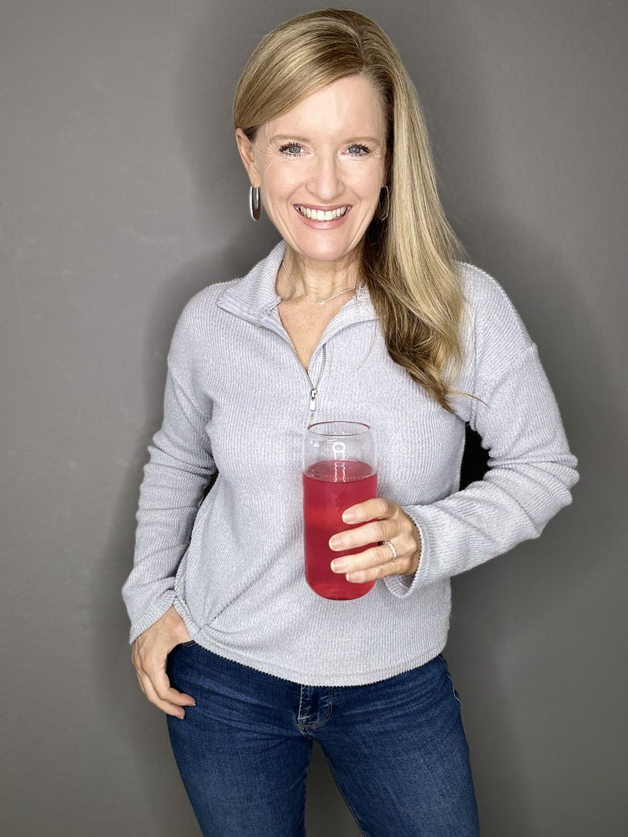 plexusdrink's tweet photo. Rain or shine here are a few straightforward reasons why I have been not missed a single day in almost a decade….

• Promotes gut health 
• healthy glucose metabolism
• cardiovascular health
• healthy blood pressure
• Healthy weight-loss 
• Antioxidant Benefits https://t.co/iax9xqGuFq
