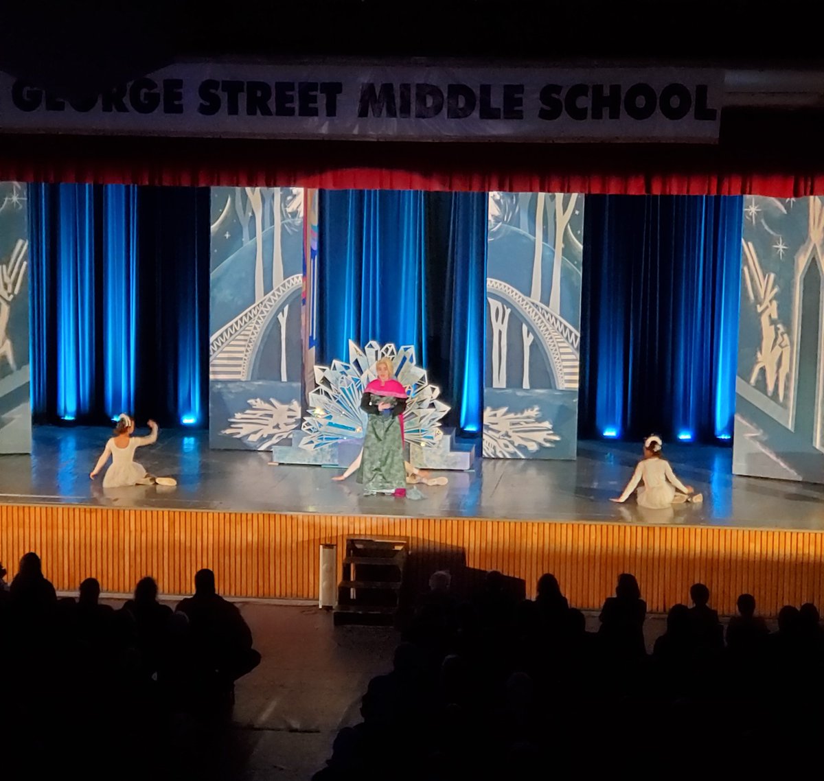 George Street Middle tweet media