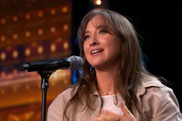 PREDICTION!!!

I can see Sydnie’s version of Tomorrow on BGT or her vocal being used for a Christmas advert.

#sydniechristmas #johnlewis #johnlewisadvert <a href="/JohnLewisRetail/">John Lewis & Partners</a> <a href="/BGT/">BGT</a>