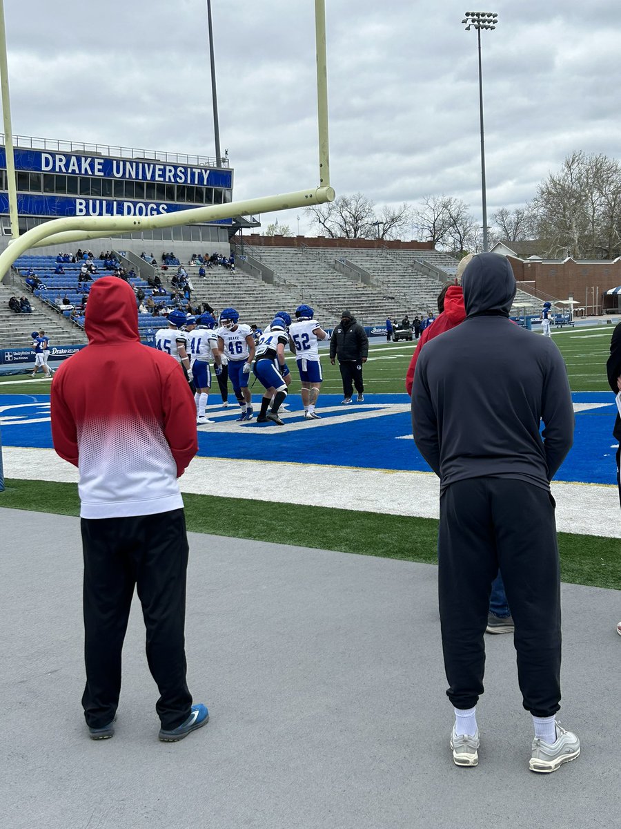 Charles Larson tweet media