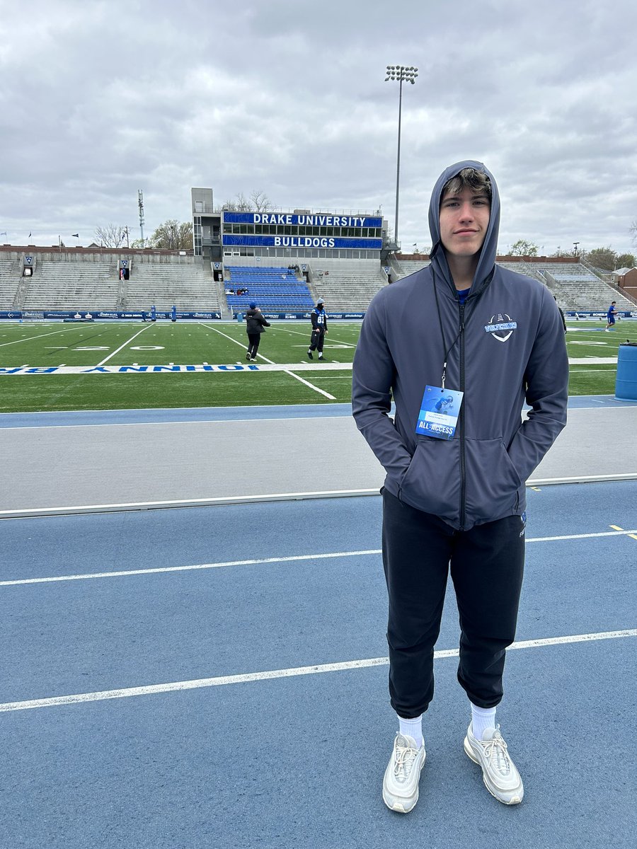 Charles Larson tweet media