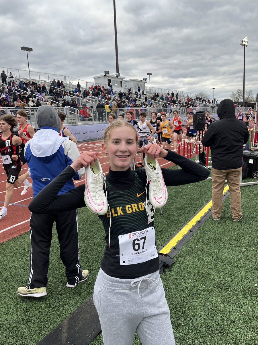 Reagan Malone with a 5:29 mile in this cold weather!! Great time for the sophomore.