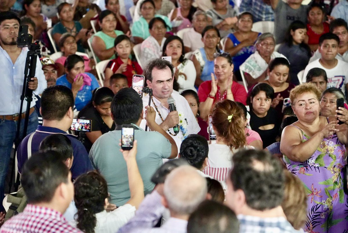 Pepe_Yunes's tweet photo. En #FilomenoMata el acceso a la justicia es prioritario a través de nuestros juzgados indígenas. ✅
¡Promovemos un cambio hacia un gobierno eficiente que va a revitalizar la ganadería, respaldar al campo y mejorar las carreteras!
#GobernadorDeVerdad #PepeGobernador #Veracruz https://t.co/bxBbyMKmG7