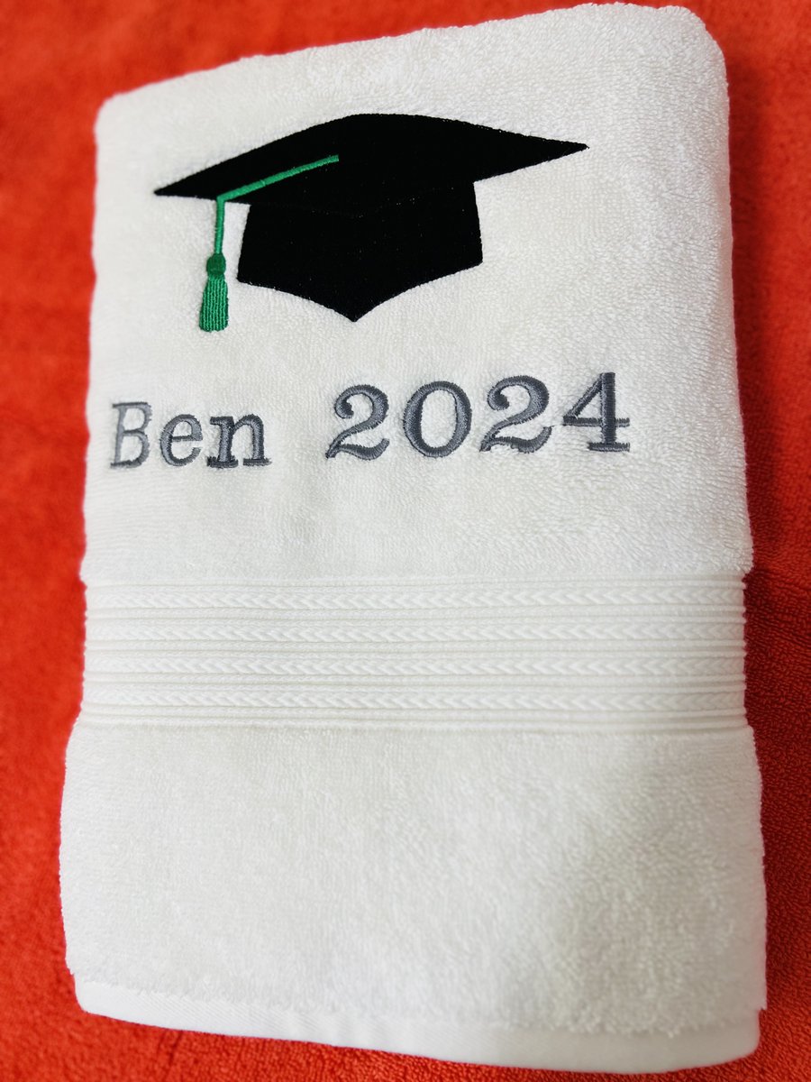 30% off Sitewide w/Free UPS Ground Shipping! Personalized Graduation Gifts Bath Towel loom.ly/a_DFWM4 
#graduationgift #bathtowel #personalizedtowel #embroideredtowel #cottontowel #gradsgift #giftforgrads #graduation #graduationgiftforhim #graduationgiftforher #etsy