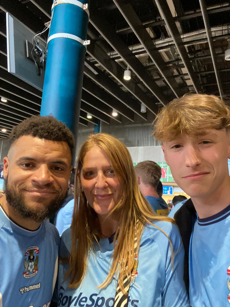zoeccfc's tweet photo. @MaxBiamou @Courts8759 Hope to see you tomorrow Maxi, with a better result this time 
! https://t.co/Jc6guEhLY1