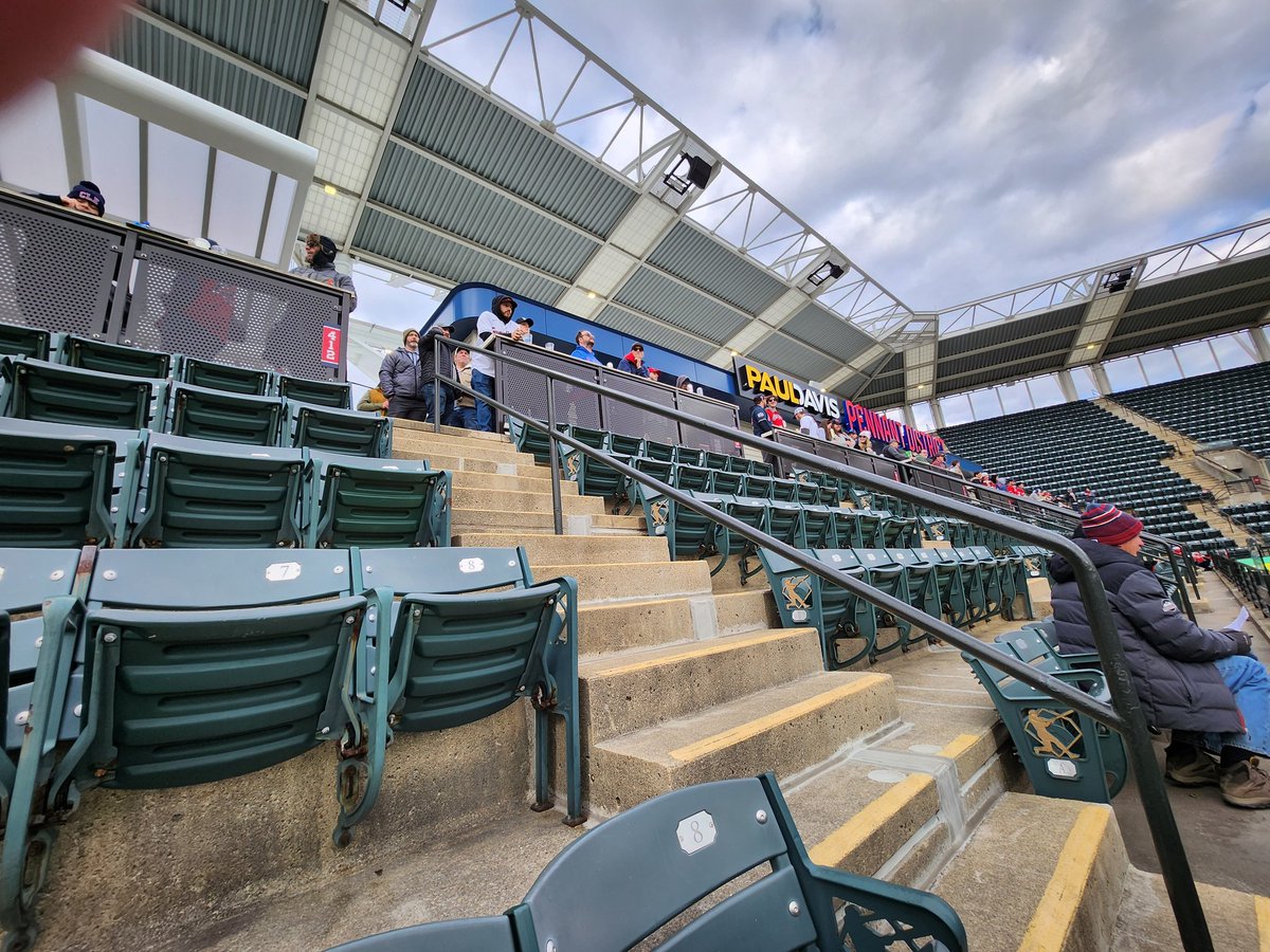 tinadmiller's tweet photo. @CleGuardians ...all these ticket-paying fans...all these empty seats that people are getting kicked out of...not a good look. https://t.co/g3wJ4hMMZ8