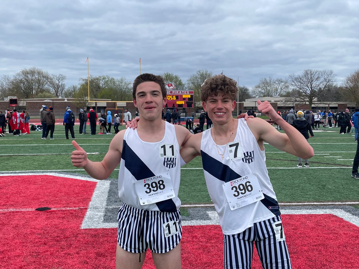 Plainfield South’s Dylan Buturusis and Alex Batsala earn 5th and 7th at the Palatine @DistNightPal Freshmen Mile!! 4:34.27 (4:32.87 1600) and 4:35.20 (4:33.75 1600)!! #TheCRC #ChampionshipCharacter