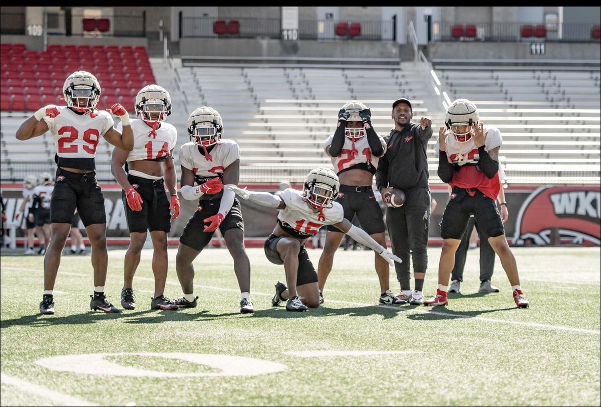 Coach Von Brown tweet media