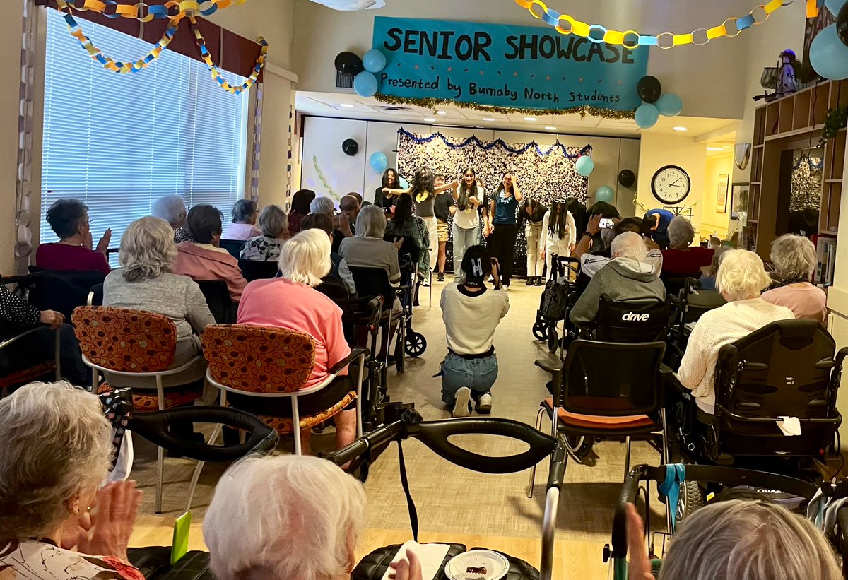 socialsgoddess's tweet photo. Such a good day today as @BNSS Leaders and Mentors performed for seniors at the Swedish Canadian Rest Home in Burnaby. 

Let’s remember how many amazing teens are out there doing good things and making a positive impact in their communities. Because there are a LOT. #bced https://t.co/NkOtZpZIFv