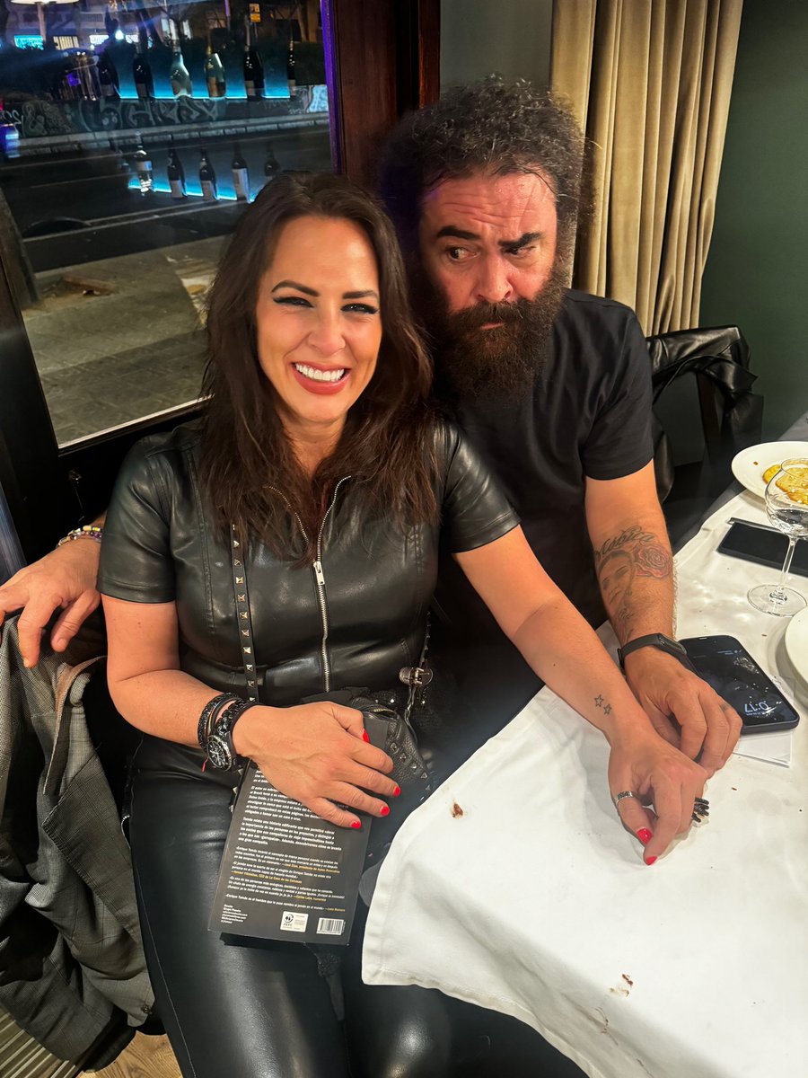 Elena Batista tweet media