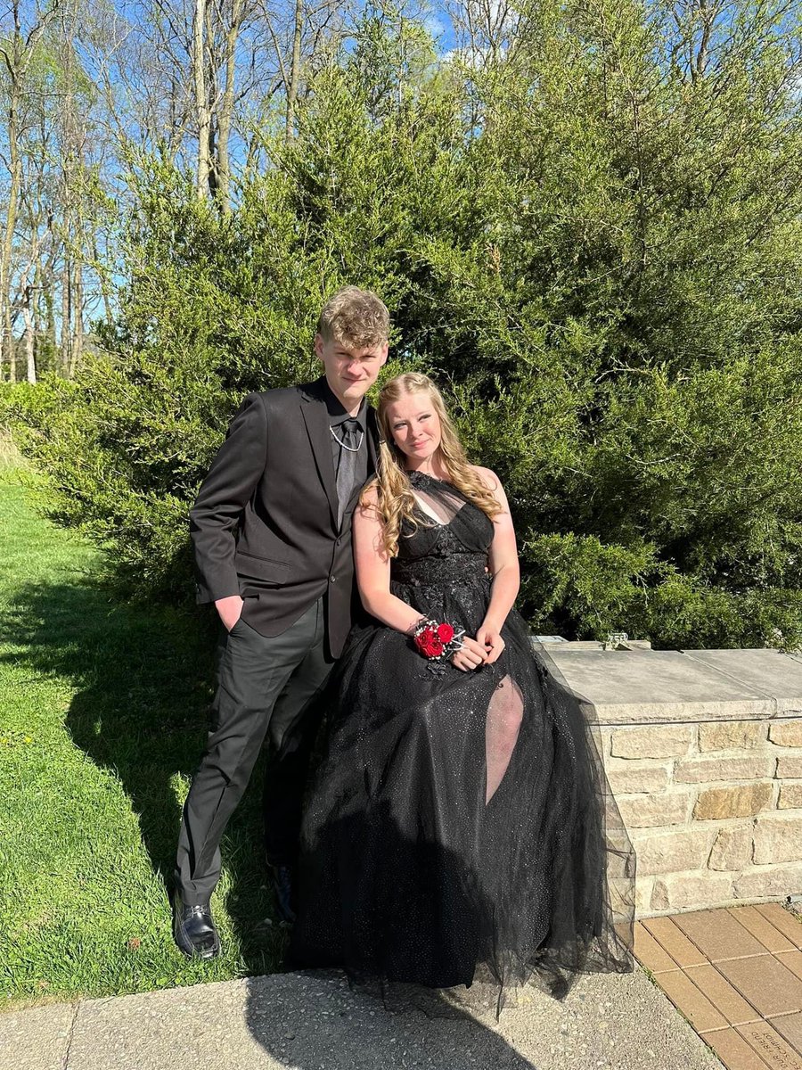 RACOONROCK's tweet photo. Jenna &amp; Peyton 
Wayne Junior Prom 2024 https://t.co/abBsrtEcqD