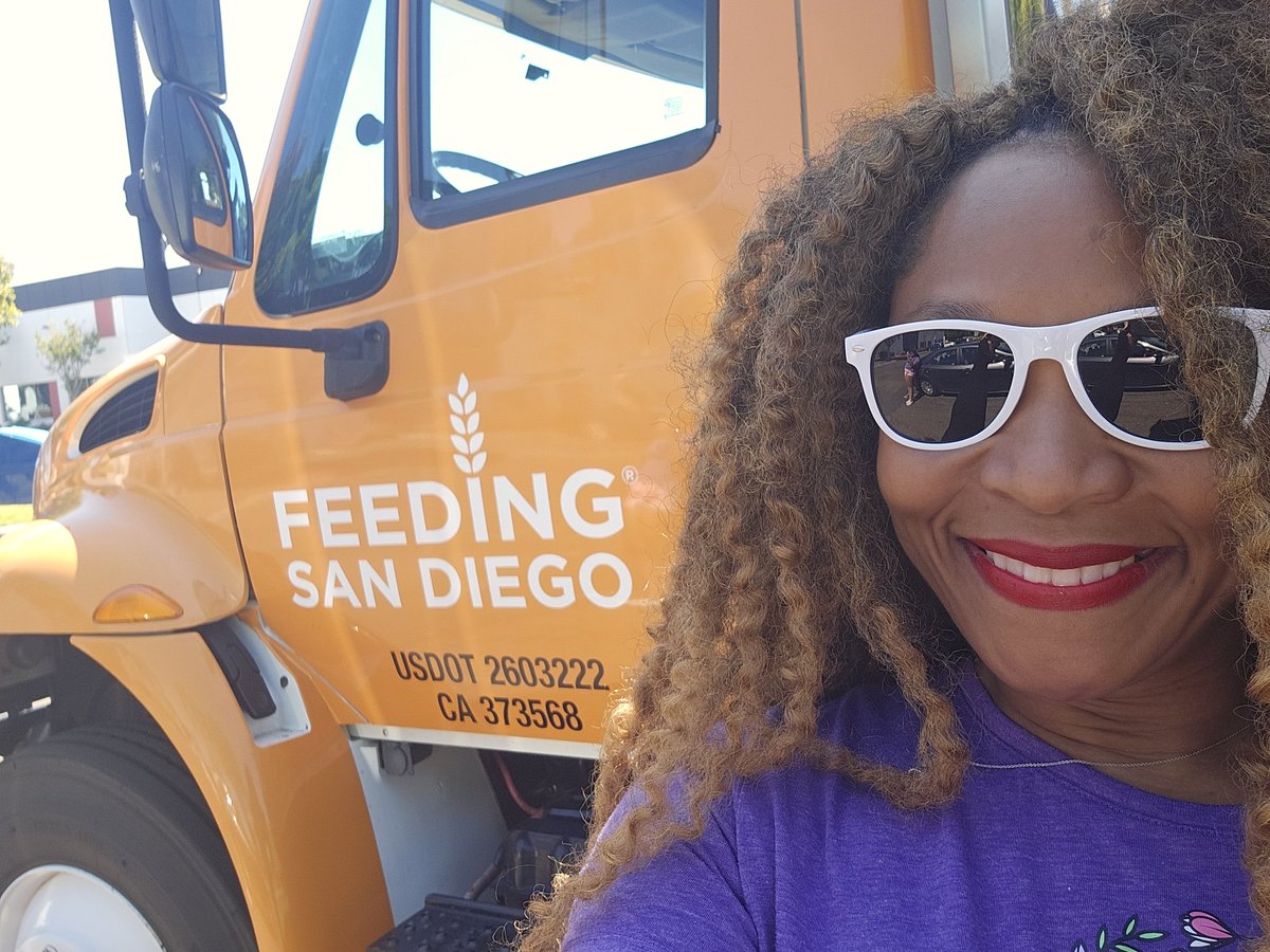 Volunteer Shift #2! Donate today! Help end domestic hunger! @FeedingSanDiego @FeedingAmerica give.feedingsandiego.org/campaign/57086…