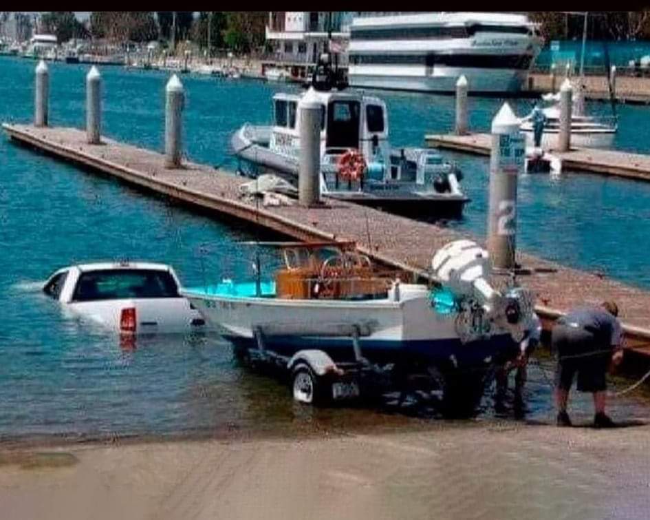 🤓 Yo juraría que tenía que ser de marcha atrás pero bueno quien soy yo para decirle como a un Pinareño de Hialeah como hacerlo...