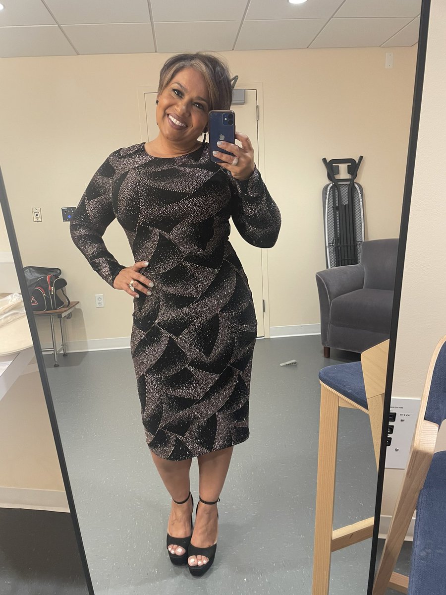 DCAllisontv's tweet photo. About to hit the stage for  the 36th annual @wammiesdc - celebrating the best of music in the DMV @TheMusicianShip https://t.co/JAegUYXl1j