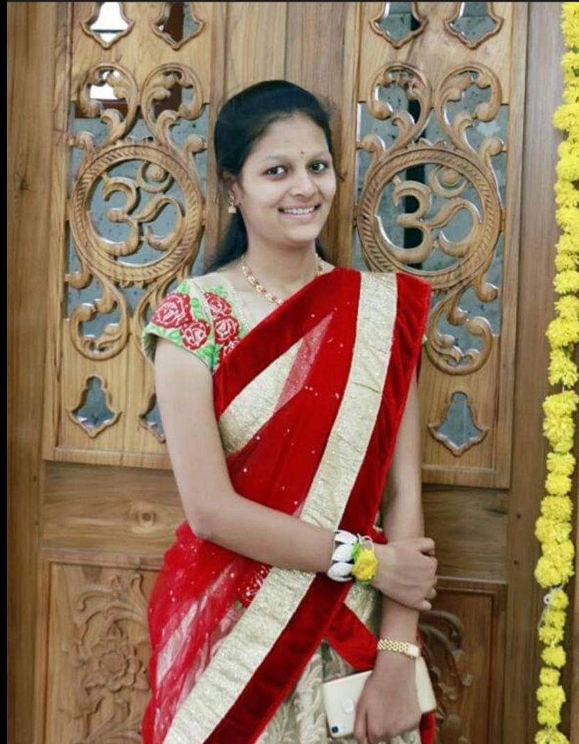 PushkarajRasal's tweet photo. Neha Hiremath's incident is inhumane.
I pray that God gives strength to Neha's family to bear this grief.
Requesting that legal action be taken against the culprits so that such an incident does not recur.

😢😔🙏💐

#JusticeForNeha
#JusiceForNehaHiremath https://t.co/WtHaFGQxJU