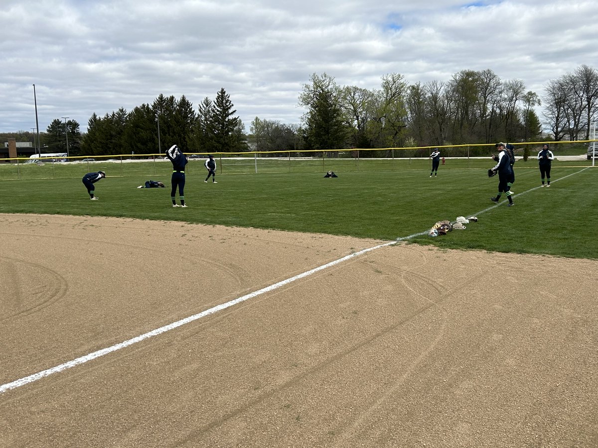 It was cold as we traveled to Carl Sandburg today.  Game #1 Taetum hit two HR's and added a 3rd HR on an inside the park HR won 12-3.  Game #2 depsite their record, Sanburg had an ace show up throwing great stuff.  Amber hit a HR and threw a complete game shutout to best her 2-0.