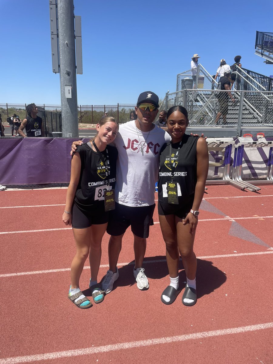 I had an amazing time @ArmyBowlCombine. All four ladies that earned a spot in the Army Bowl game are from @CUSDAthletics and 3 of us are from @CasteelLadyFlag @JUSTCHILLY @CodyTCameron @gridironarizona @Sports360AZ @AZHSFB @CasteelAthletic @azc_obert @CoachTylerFunk