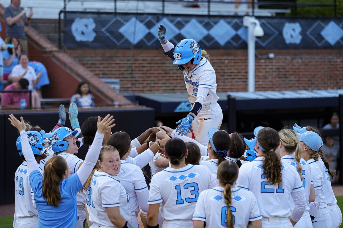 So much love for the Tar Heels!!
