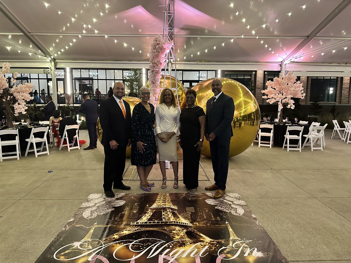 Thank you to Ms. Woods and her team for a spectacular prom 2024, “A Night In Paris.” The venue, Trilith Guesthouse and decorations, Ayuna, Glitz of Atlanta were top notch!! A great time was had by ALL! Up next is graduation. @DrJamesT @HammockEdu @DrBEducates @CPauljack