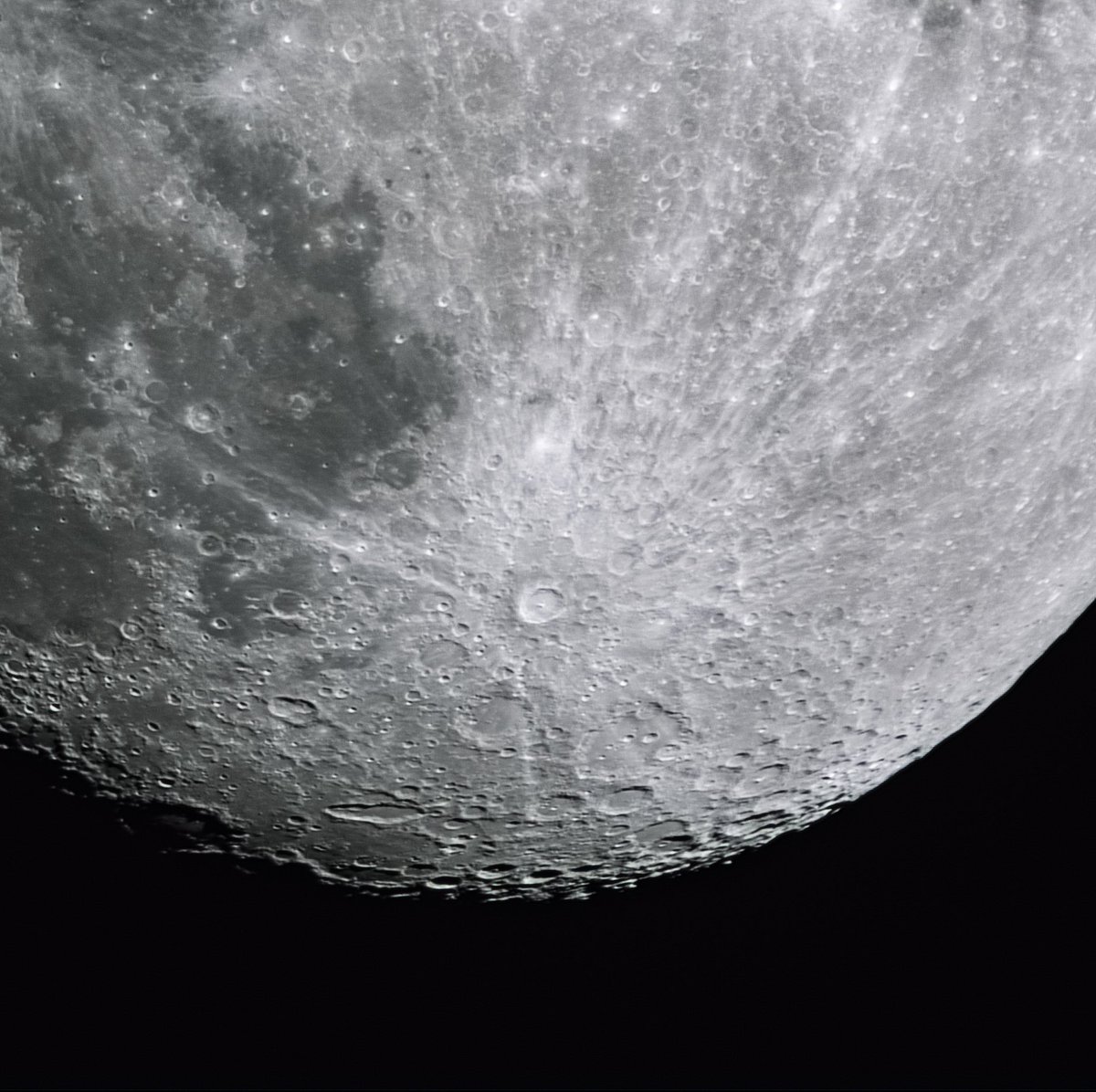 Saturday's waxing gibbous moon. 
Best 150 of 800 frames.
#MoonHour 
#TYCHOCRATER