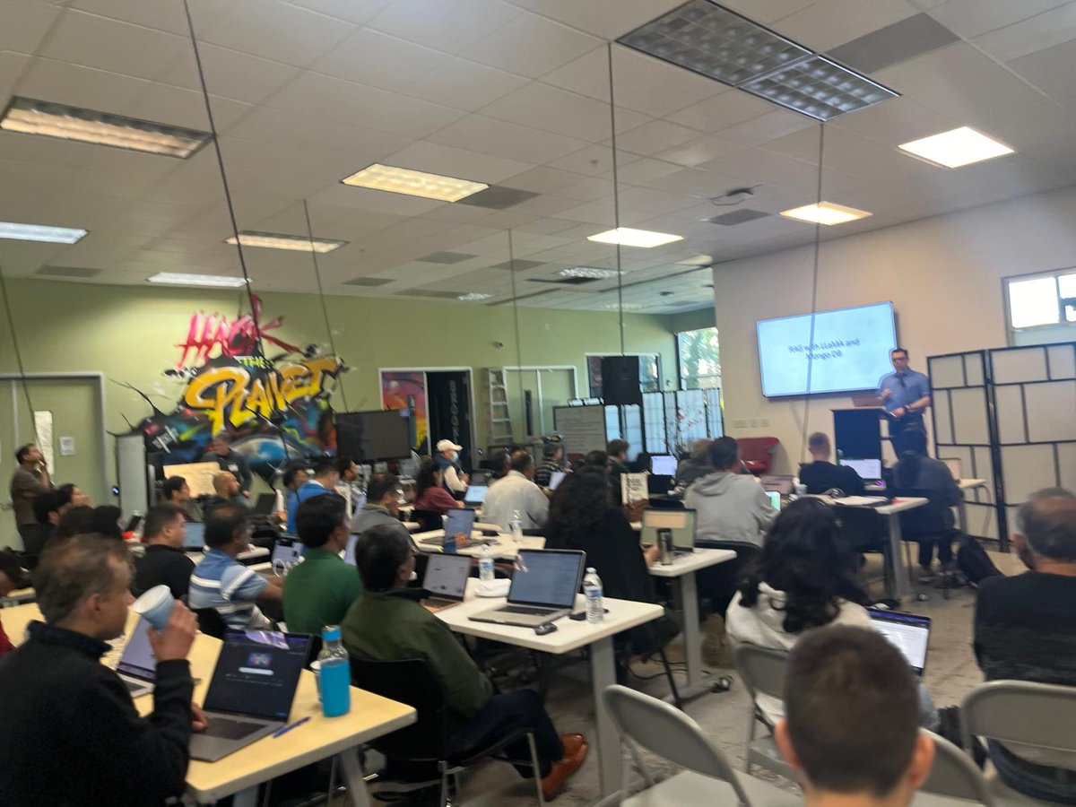 Data Riders tweet media