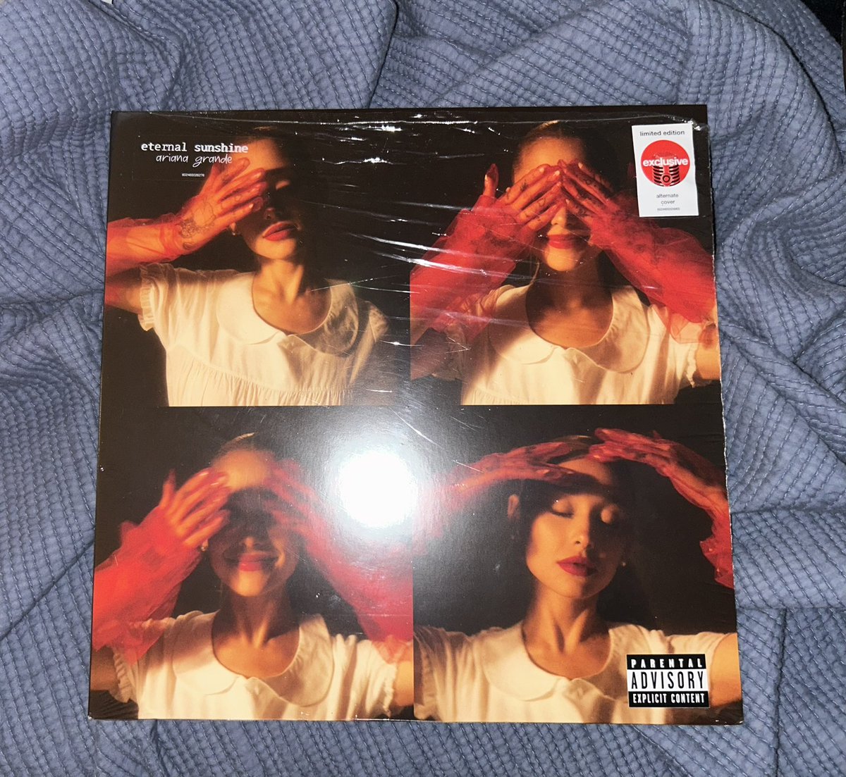 megantron1998's tweet photo. Happy Record Store Day! Here’s some vinyl that we picked up today. After searching for years, I’m on the moon to finally have one of my favorite albums on vinyl. 🖤🤍 https://t.co/jOwPUVbtMP