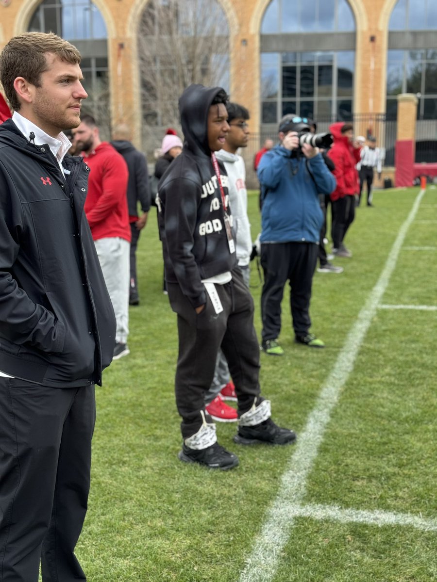 I had a great day visiting @BadgerFootball ‼️💪🏽 The practice was intense in the campus is beautiful. @Haynes_Badgers thanks for taking the time to teach me ways to prepare and the importance of development. #Badgers 🦡 @CoachFick @Coach_Mitch_ @CoachEvanDreyer @AHS_TDClub