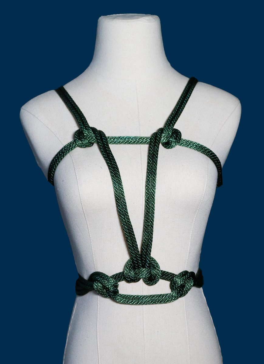 robb42591831's tweet photo. another tie with the mannequin, always fun, no complaints from it.  #rope #ropebondage #knots #shibaripractice #ropebunny #ropeart #shibari #shibariart #shibaribondage https://t.co/maV5hiUp6R