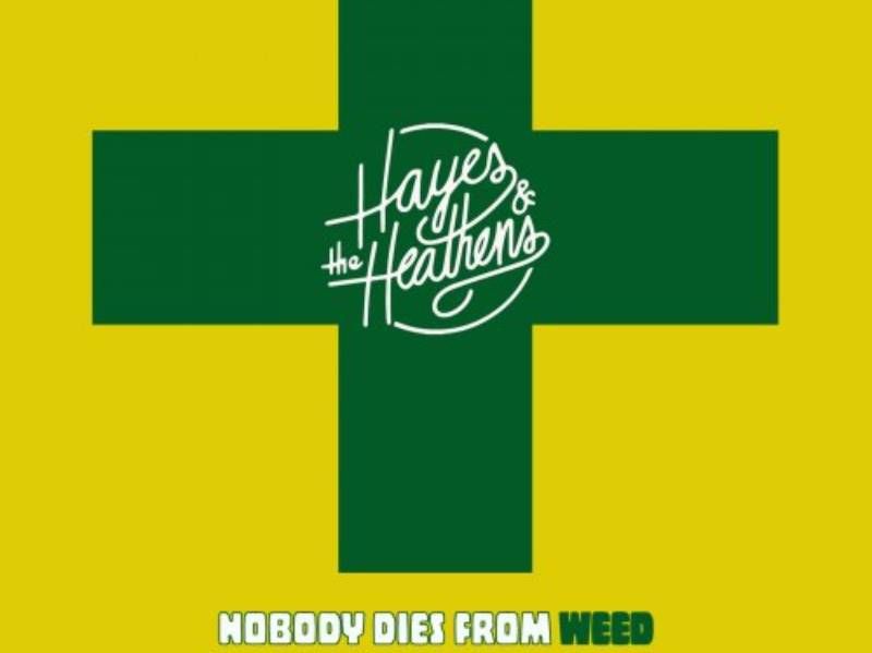 New Post: Hayes Carll And The Band of Heathens Deliver New 4/20 Anthem – “Nobody Dies From Weed” buff.ly/3vZZ7Rc