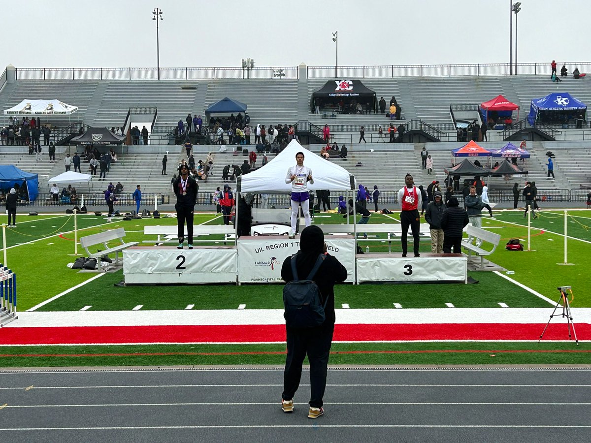 Rondale with a 3rd Place finish in the 200 Meter at Regionals! <a href="/GCISD_Athletics/">GCISD Athletics Dept.</a> <a href="/GHSMustangsFB/">GHSMustangsFootball</a>