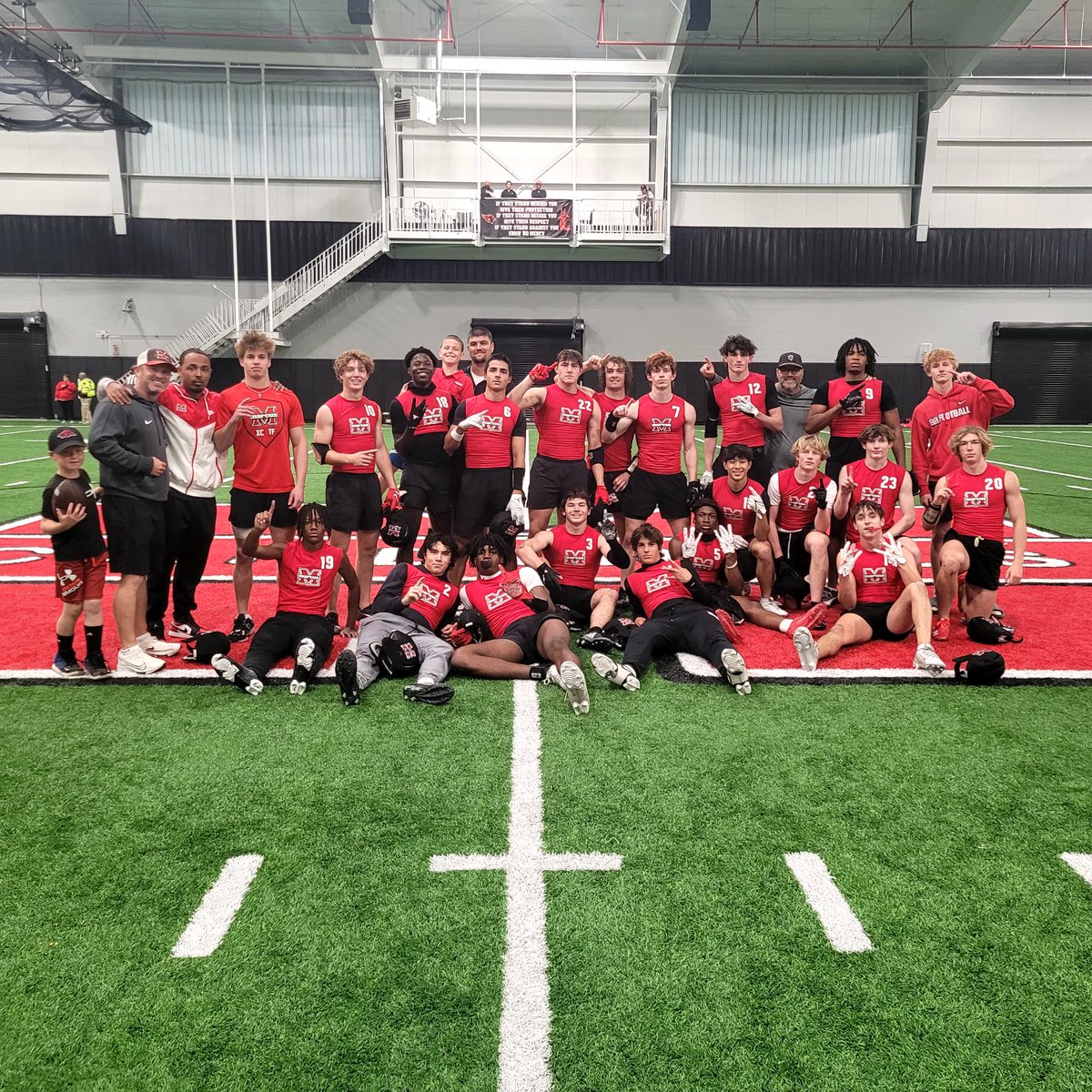 Matt_Stepp817's tweet photo. Melissa SQT
Flower Mound Marcus 20
Wylie 19
Flower Mound Marcus advances to @Texas7on7 State Tournament #txhsfb #tx7on7 @dctf https://t.co/DhG6C2GtcK