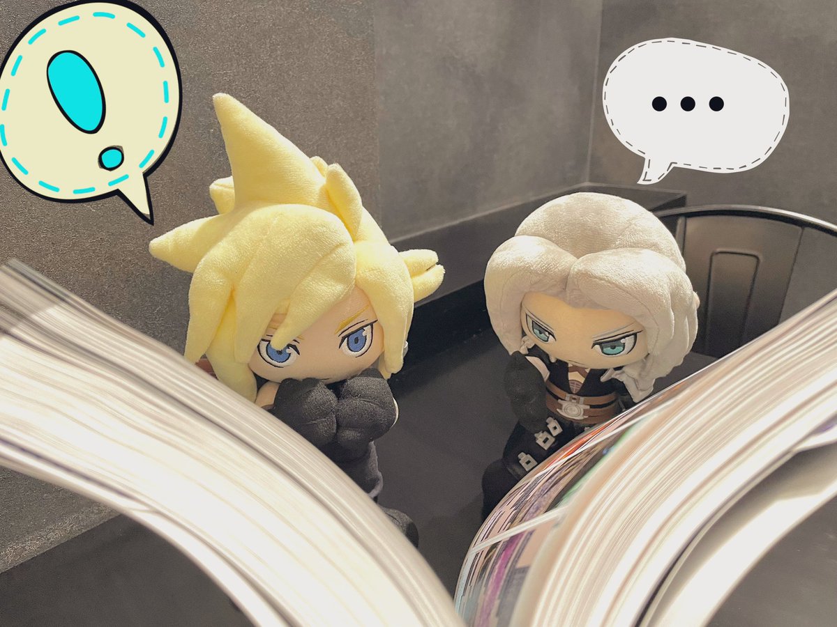 【#sqex_cafe】 おはようございます!! #スクエニカフェ まもなくオープンです‼︎ 🟢『#FF7リバース』コラボ開催中🟢 グッズコーナーでは関連書籍もお取扱中です📚✨