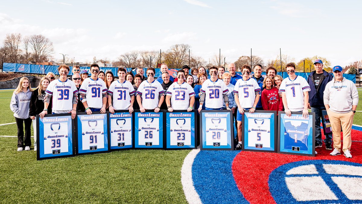 Thankful for this incredible group of seniors 💙❤️

RECAP: bit.ly/4b4fdId

#UnitedInBlue | #AEMLAX