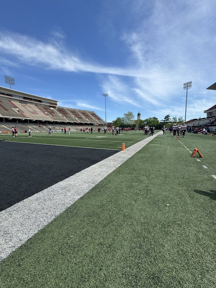 Enjoyed watching @WKUFootball spring game and catching up with @CoachJBrown11 today! @JCFB_Recruiting @CoachDboggan