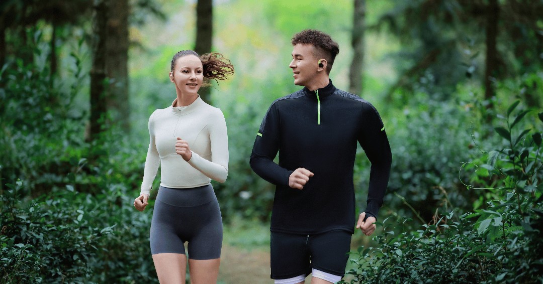 Langsdom's tweet image. Catch the breeze, and keep the beats! 🏃‍♂️🏃‍♀️ Take your tunes to the trails with AirFit earbuds, crafted for runners who move to their rhythm. 🍃🎶Lightweight and secure, turn every stride into a symphony.  #langsdom  #workout #sport #headphones #music #earphones #bluetooth #running