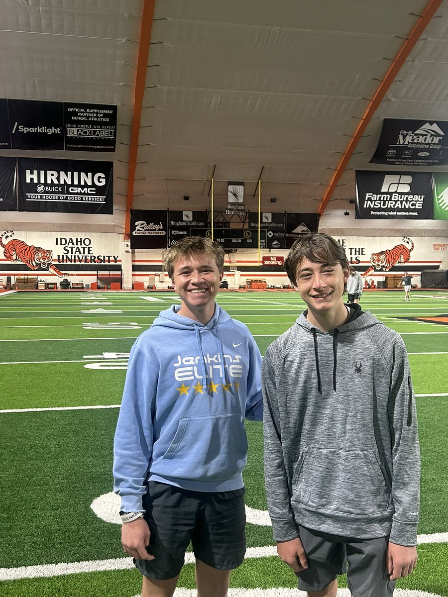 Thank you @ScottThiessen15 and @CodyHawkins for the hospitality at today’s Junior Day!! Thank you to QB coach @CoachKolney for talking with me!! Look forward to studying your film and program!! @ABJenkinsElite @coach_w_jackson @GametimeRC @coach_grinde