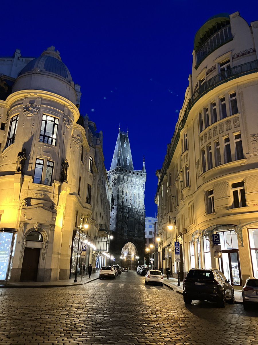 followingtides's tweet photo. Beautiful city ..Prague 😍 https://t.co/6wd7Pl9Y3h