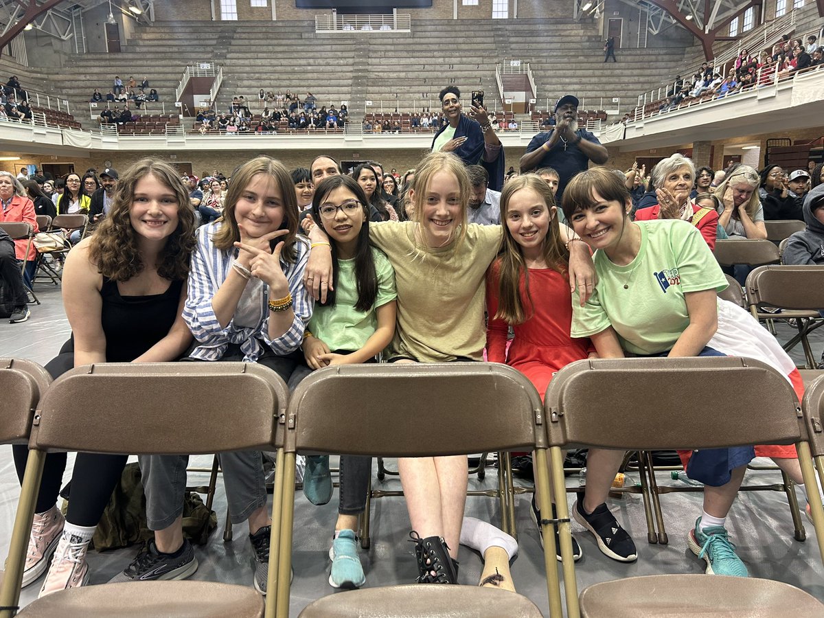 CoachMoltz's tweet image. 🥈at State and headed to NATIONALS! 
Strong performance recognizing the Wasps contributions during WWII.🪖🇺🇸
Way to go Bobcats! 
#CSISD @CSISD @AMCMSBobcats