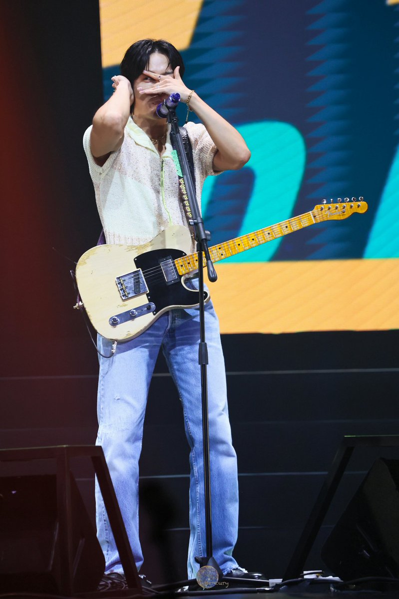 MercuryMins's tweet photo. 240420CNBLUENTITY  in KL 
용화아 ~~~
치명적인 양의 귀여워 😍 
#CNBLUENTITYinKL 
#JUNGYONGHWA 
@JYHeffect https://t.co/83ezIV6sbe