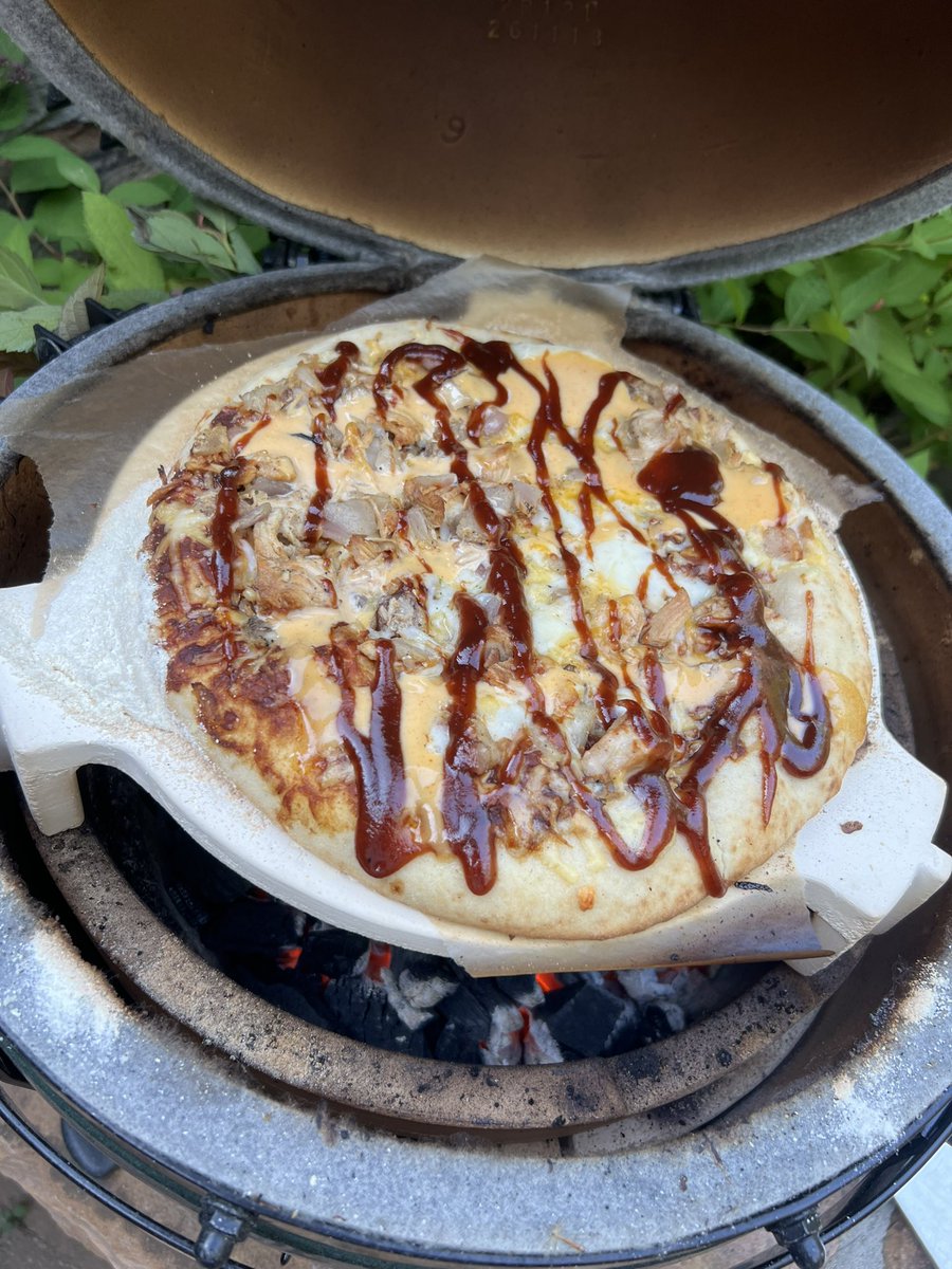 Saturday’s are for smoking… pizza that is. #BGE