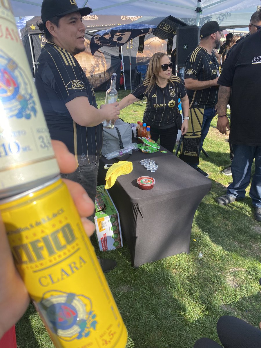 gonzo7626's tweet photo. @DjBULLITT always coming thru!! #BeerPlug 🍻 https://t.co/IKh32pFW35