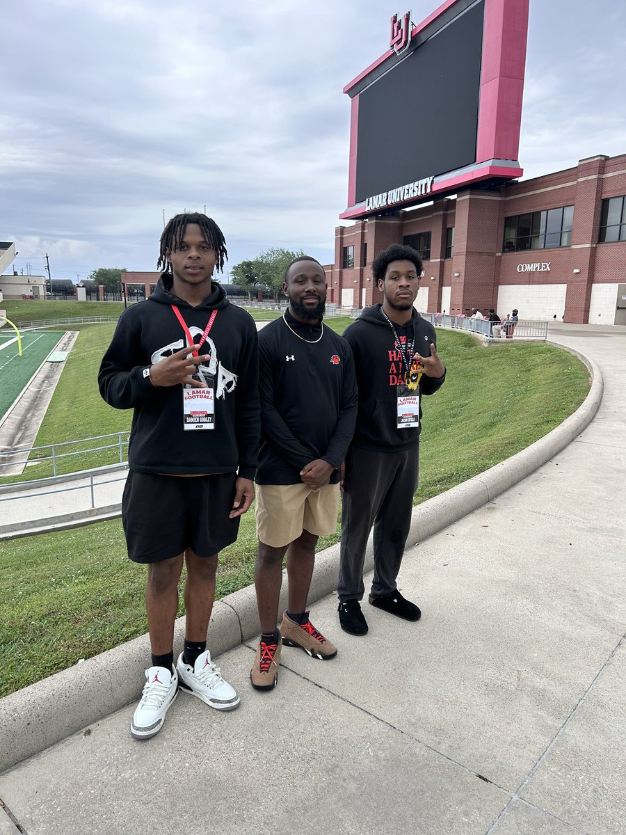 Had a good time @LamarFootball junior day @_CoachZo_ @arthurgilmorejr @TheZacWilliams