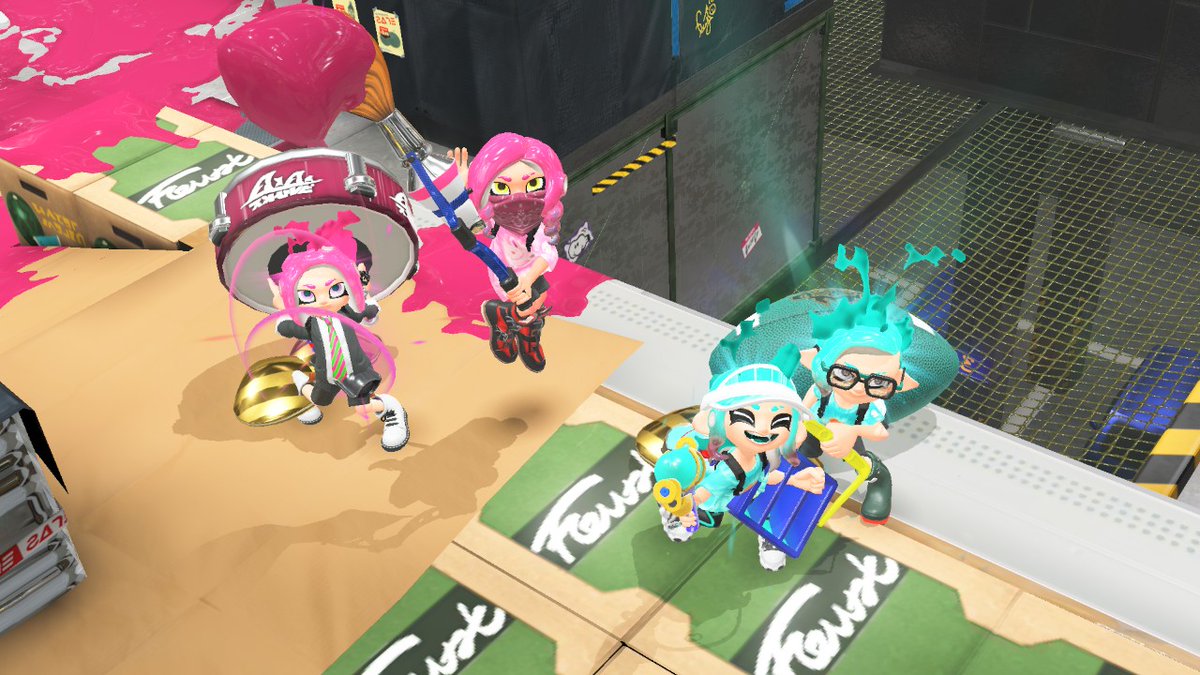pyryntie's tweet photo. WE WON IDTGA 44 POWER BRACKET WITH HAPLESS HALT

MY GOATS!!!🐐🐐🐐
@SuperaJokera  inkbrush
@FusionBoltzGX tri slosher
@Jed2406 Heavy edit 
@pyryntie Splattershot https://t.co/8MoeRp9XXP