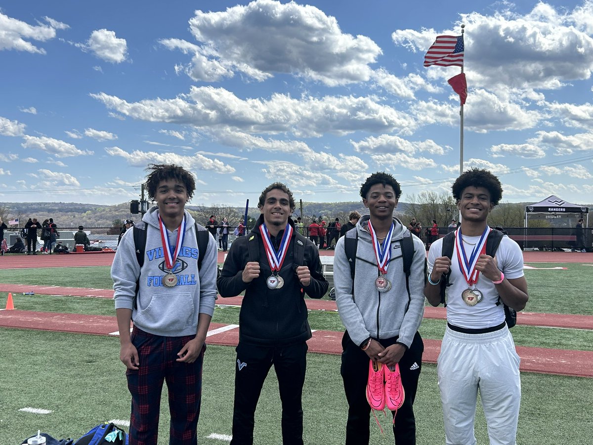 Congratulations to <a href="/ParHillsHS/">Parsippany Hills HS</a> boys track &amp; field 4x100m relay team and 4x200m relay team for breaking 2 school records today at Morris Hills Relays!! <a href="/SimeonW22/">Simeon Washington</a> <a href="/Julio_Tatis1/">Julio Tatis</a> 
<a href="/rafael_25l/">Rafael Lindsay</a> and Jai!